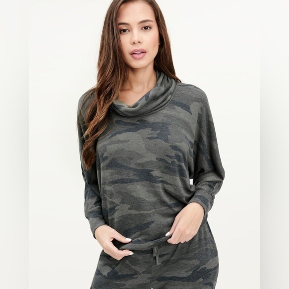 Splendid Supersoft Camo Cowl Pullover - Picture 8 of 8